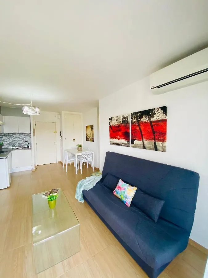 Cozy Apartment With Swiimming Pool En Salou İspanya
